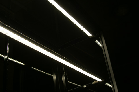 ショーケースのLED照明の写真